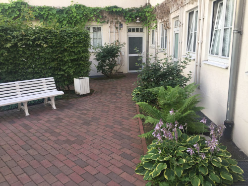 Bright, modern 2-room apartment, cosily furnished, quiet location in the centre of Ingolstadt