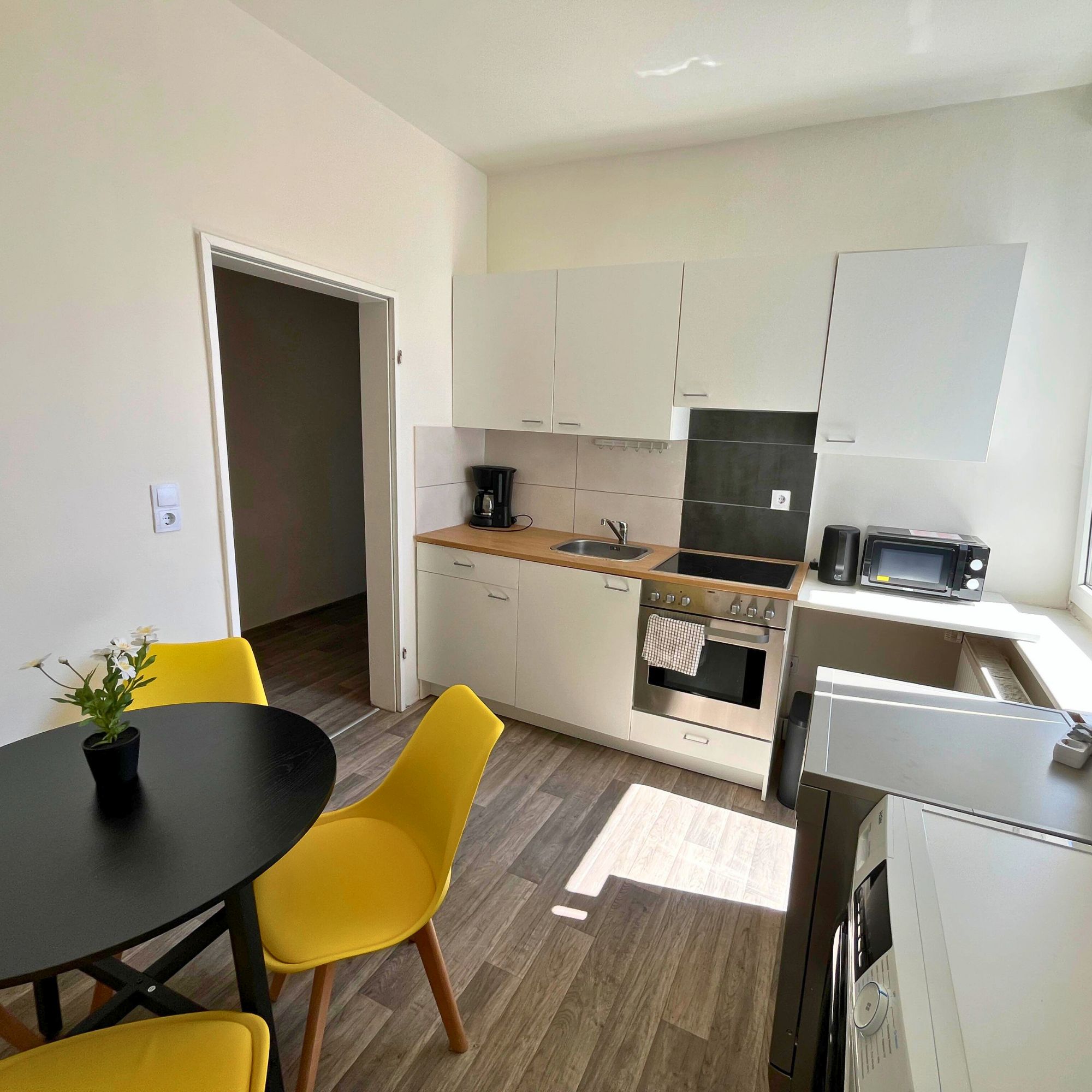  Spacious & Neat Apartment Located In Neumünster  -  Spacious & neat apartment located in Neumünster  - Gallery -  9