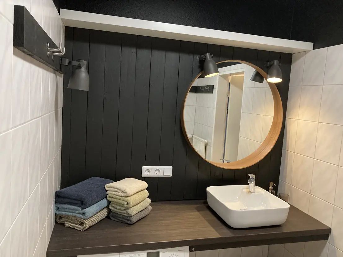 Freshly Renovated And Furnished 3-Room Flat With Balcony And Car Parking Space - Freshly renovated and furnished 3-room flat with balcony and car parking space - Gallery - 9