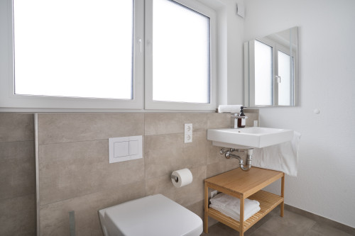 Awesome & bright Kingsize Bad Studio with balcony