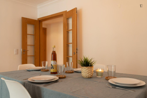 Vibrant 2 Bedroom Apartment with a balcony in front of Sesimbra Beach - Gallery - 35