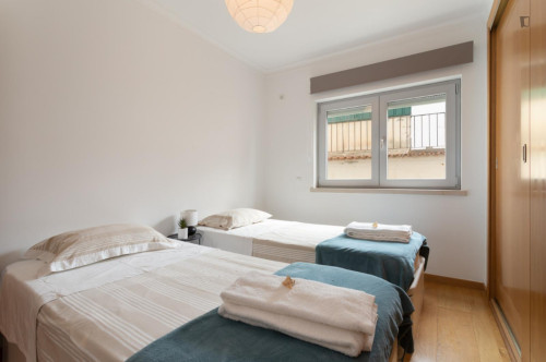 Vibrant 2 Bedroom Apartment with a balcony in front of Sesimbra Beach - Gallery - 8