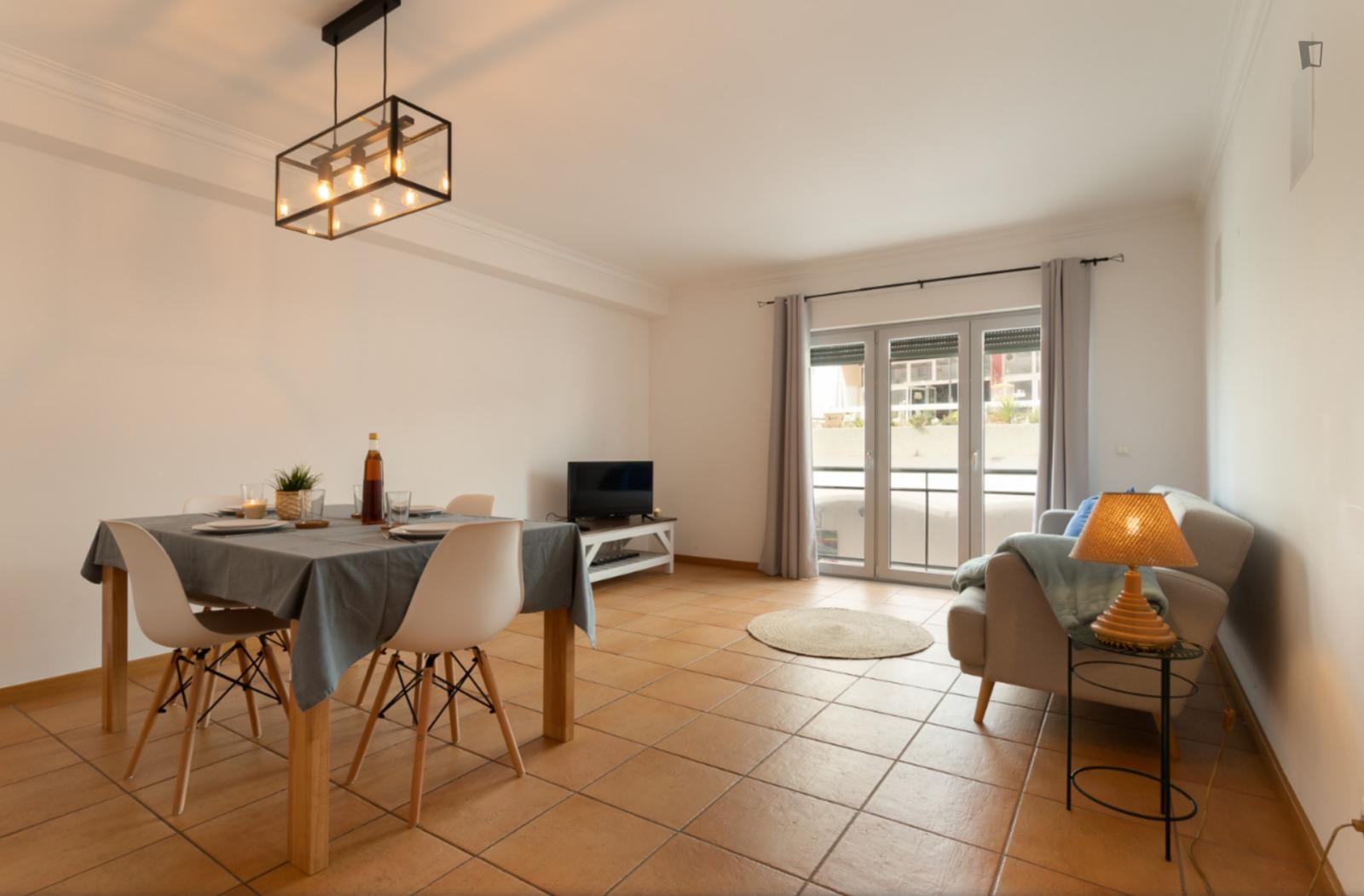 Vibrant 2 Bedroom Apartment With A Balcony In Front Of Sesimbra Beach - 1