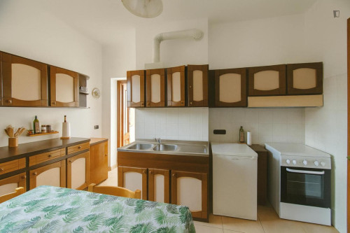 Lovely double bedroom near Milano Certosa station