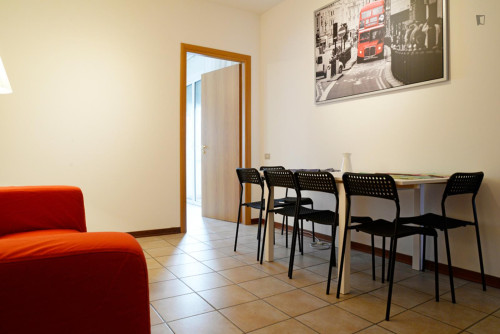 Bed in neat twin bedroom in Bicocca