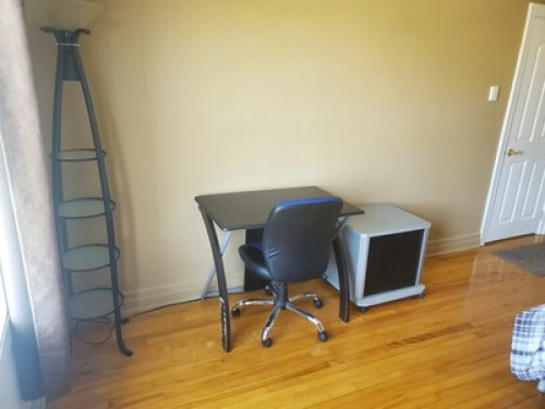 Longueuil Metro Station - Downtown Access