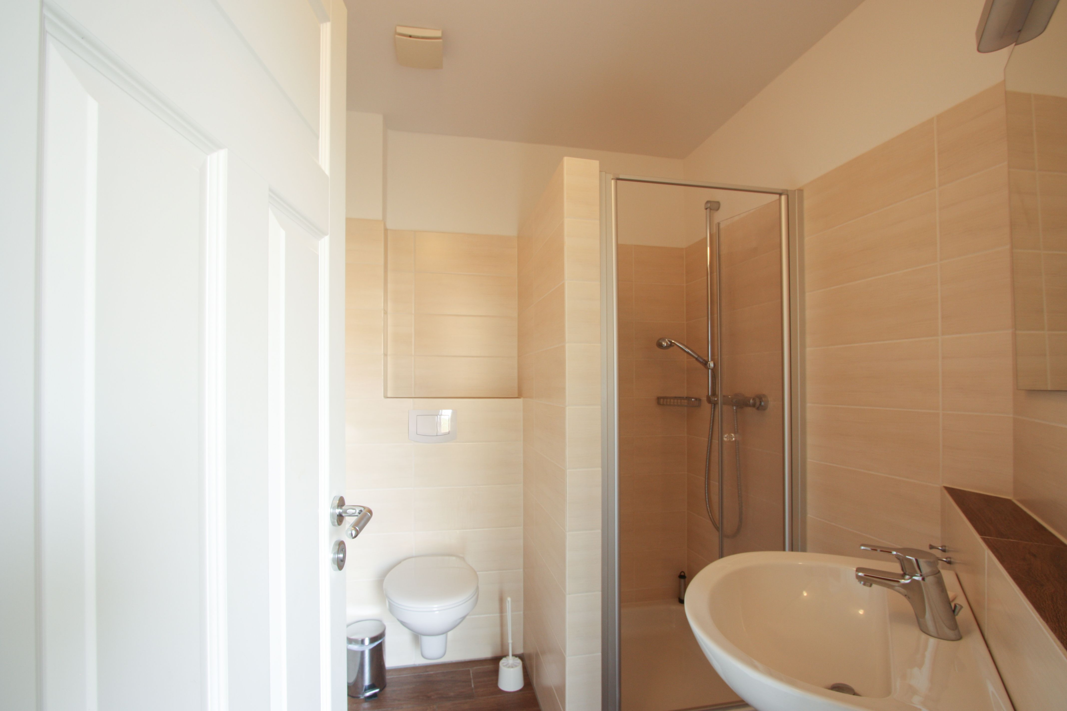 Modern, Luxuries, Clean And Top Location. NEW: Fast Charging Station Right At Your Doorstep! - modern, luxuries, clean and top location. NEW: Fast charging station right at your doorstep! - Gallery - 18