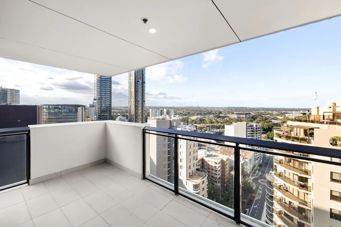  Unfurnished 3 Bedrooms 2 Bathrooms  -  UKO Parramatta Central  - Gallery -  7