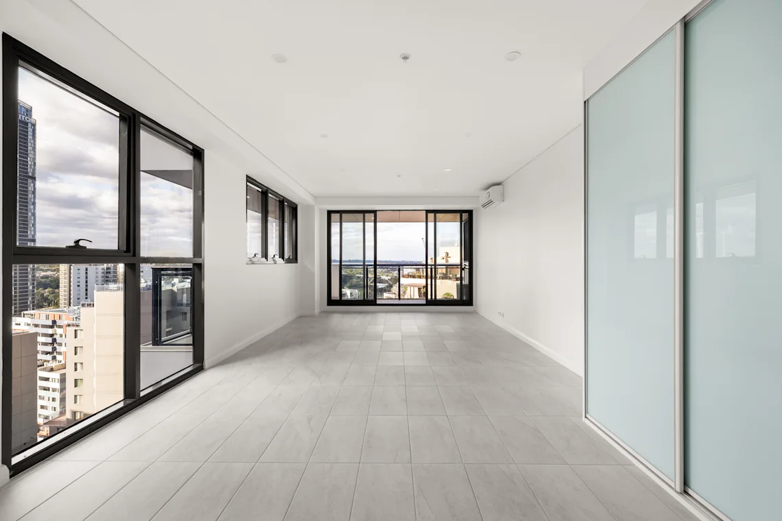 Unfurnished 3 Bedrooms 2 Bathrooms  -  UKO Parramatta Central  - Gallery -  5