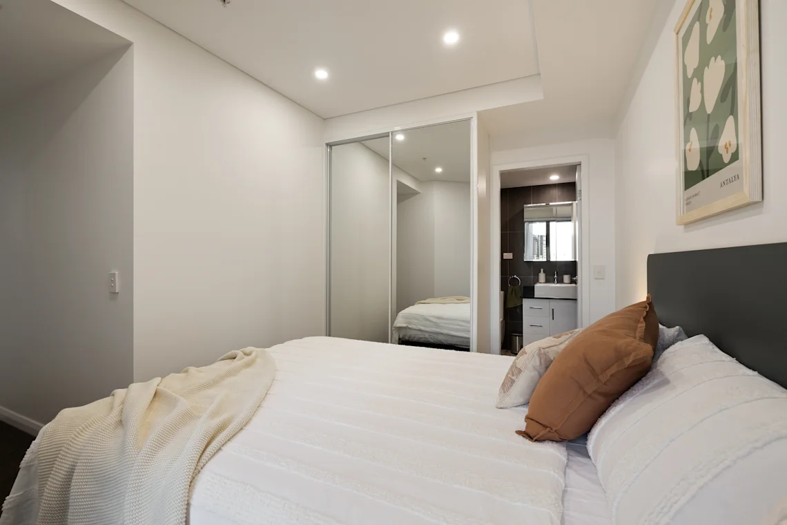  Furnished 3 Bedrooms 2 Bathrooms  -  UKO Parramatta Central  - Gallery -  5