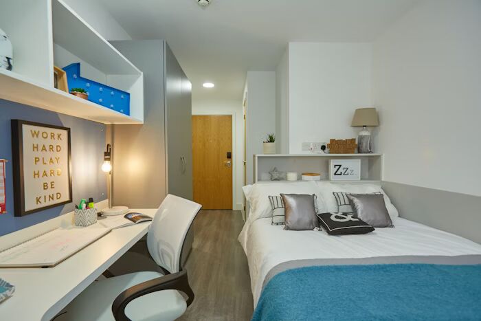  En-Suite Silver  -  Merchant Apartments  - Gallery -  1