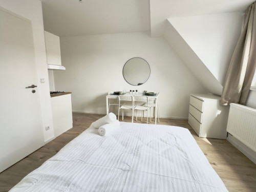New & cozy Studio in the City Center with Roof Top View - Gallery - 12