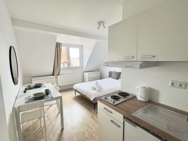 Studio - New & cozy Studio in the City Center with Roof Top View - Gallery - 16