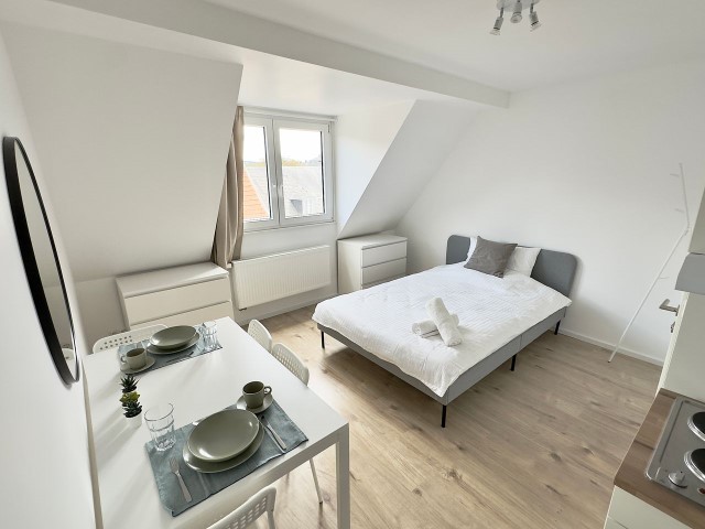 Studio - New & cozy Studio in the City Center with Roof Top View - Gallery - 5