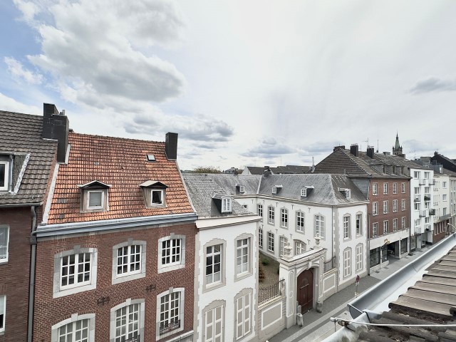 Studio - New & cozy Studio in the City Center with Roof Top View - Gallery - 14