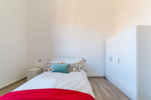 Spaziosa camera in Via Giotto