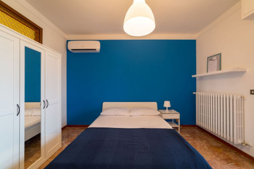 Stanza a Firenze in Piazza Augusto Conti