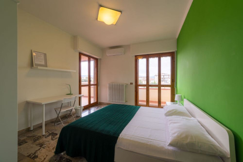 Stanza in Piazza Augusto Conti