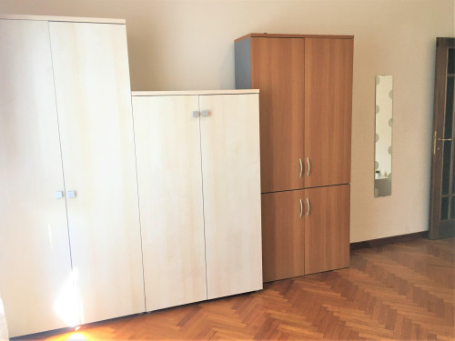 S. 17 Ampia e luminosa singola zona Campo di Marte