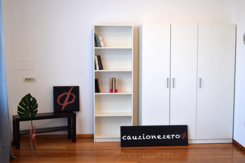 VIA PORTICI 11 - Stanza 17