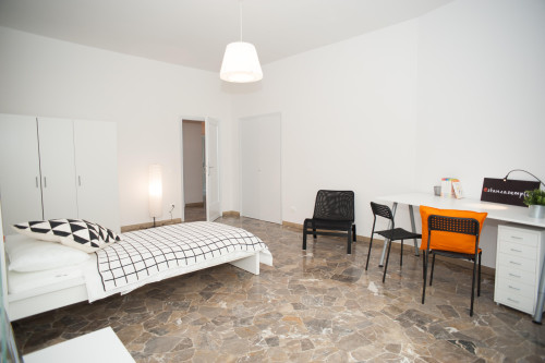 via Sella 1 - Stanza 32