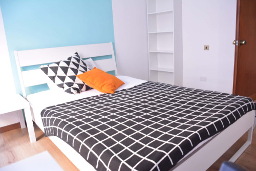 Via Tigellio 20b - Stanza 52