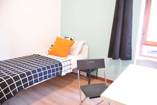 Via Tigellio 20b - Stanza 53