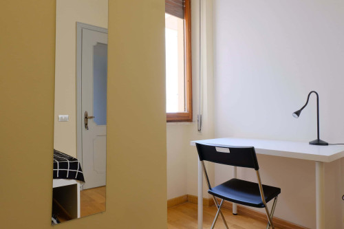 Via Pola n5 - Stanza 60