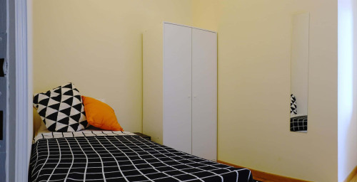 Via Pola n5 - Stanza 60