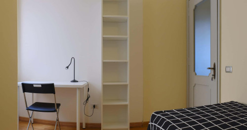 Via Pola n5 - Stanza 60