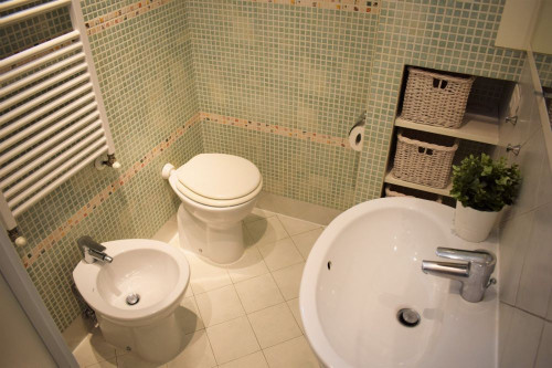 Spaziosa camera matrimoniale con bagno privato Porta al Prato.