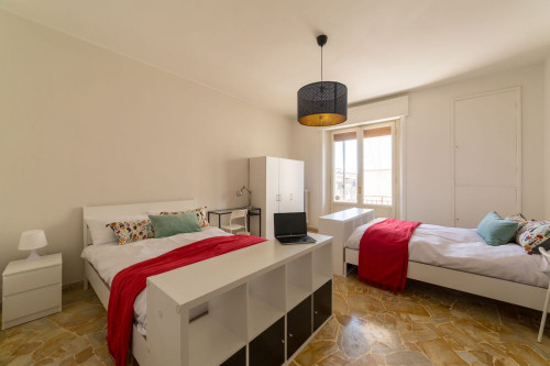 Stanza condivisa in Viale Dei Mille