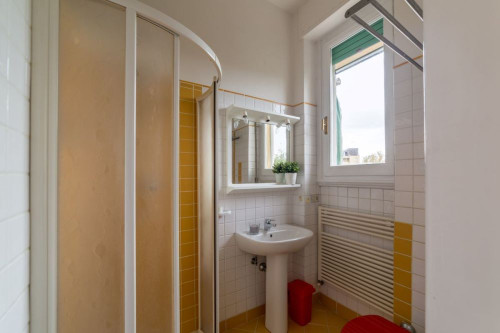 Stanza condivisa in Via Benedetto Marcello