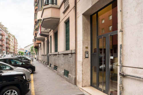 Luminoso trilocale vicino Piazza Cinque Giornate