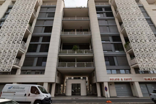 Spazioso plurilocale con terrazza in zona Forlanini