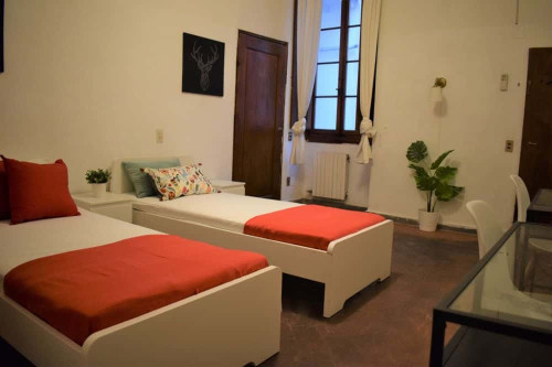 Stanza grande da condividere con bagno privato