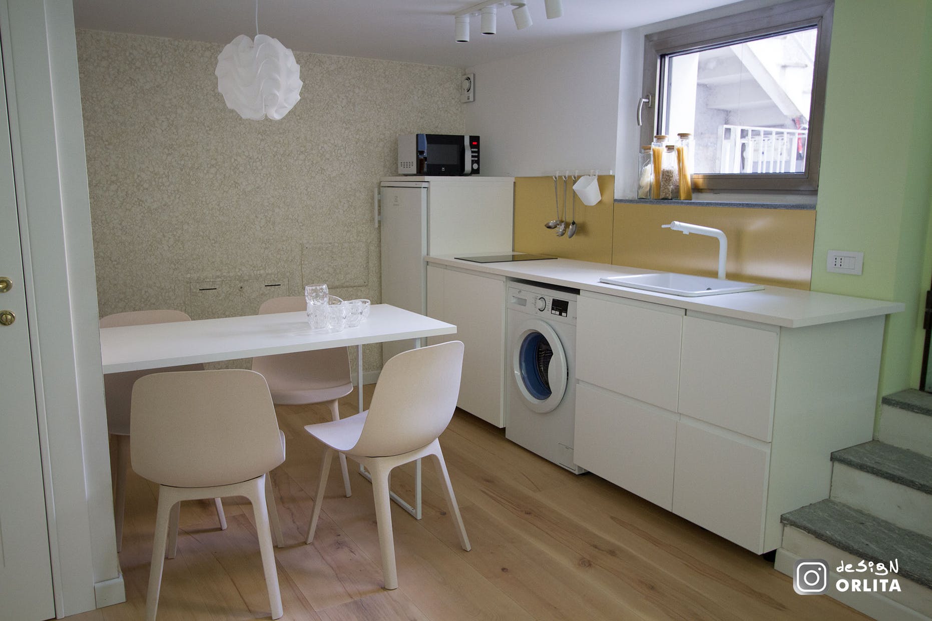  Via Gaetano De Castillia (A)  -  Via Gaetano De Castillia (A)  - Gallery -  1