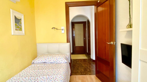 Habitación tranquila......Huertas 5