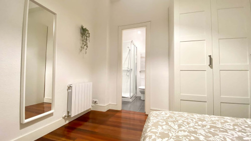 Ledesma 3 Gran habitación con baño privado