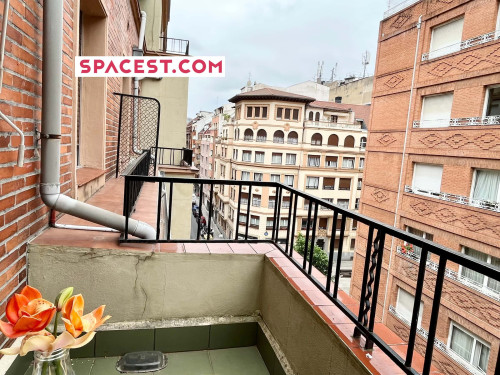 Habitación con balcón privado Huertas 2