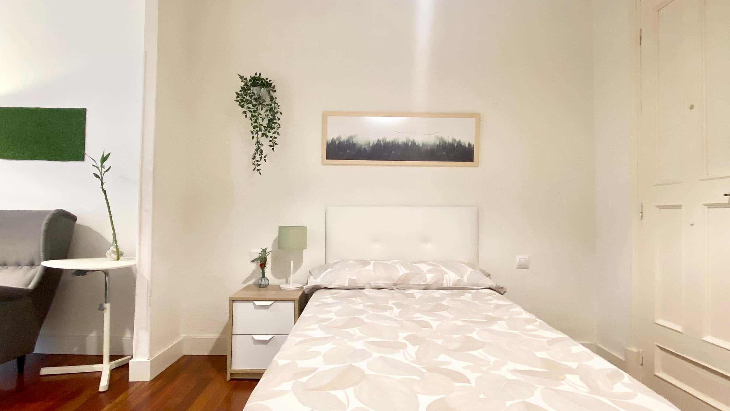  Habitación Con Sala Privada Y Puerta Independiente.Ledesma 1  -  Habitación con sala privada y puerta independiente.Ledesma 1  - Gallery -  1