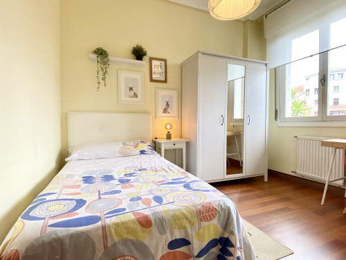 Habitación exteriox luminosa. Ferro 2