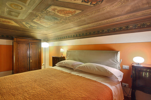 Tosca - Gallery - 15