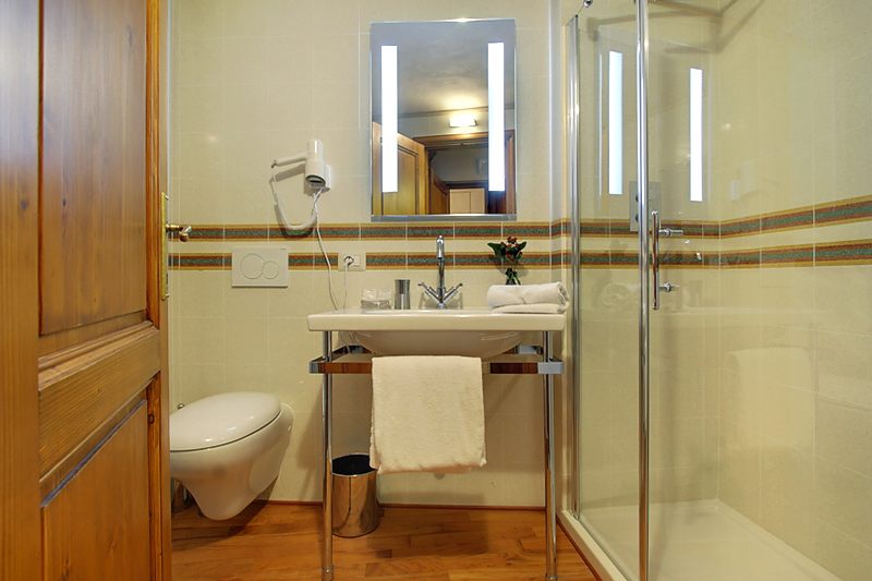  Manon Lescaut  -  Manon Lescaut  - Gallery -  1