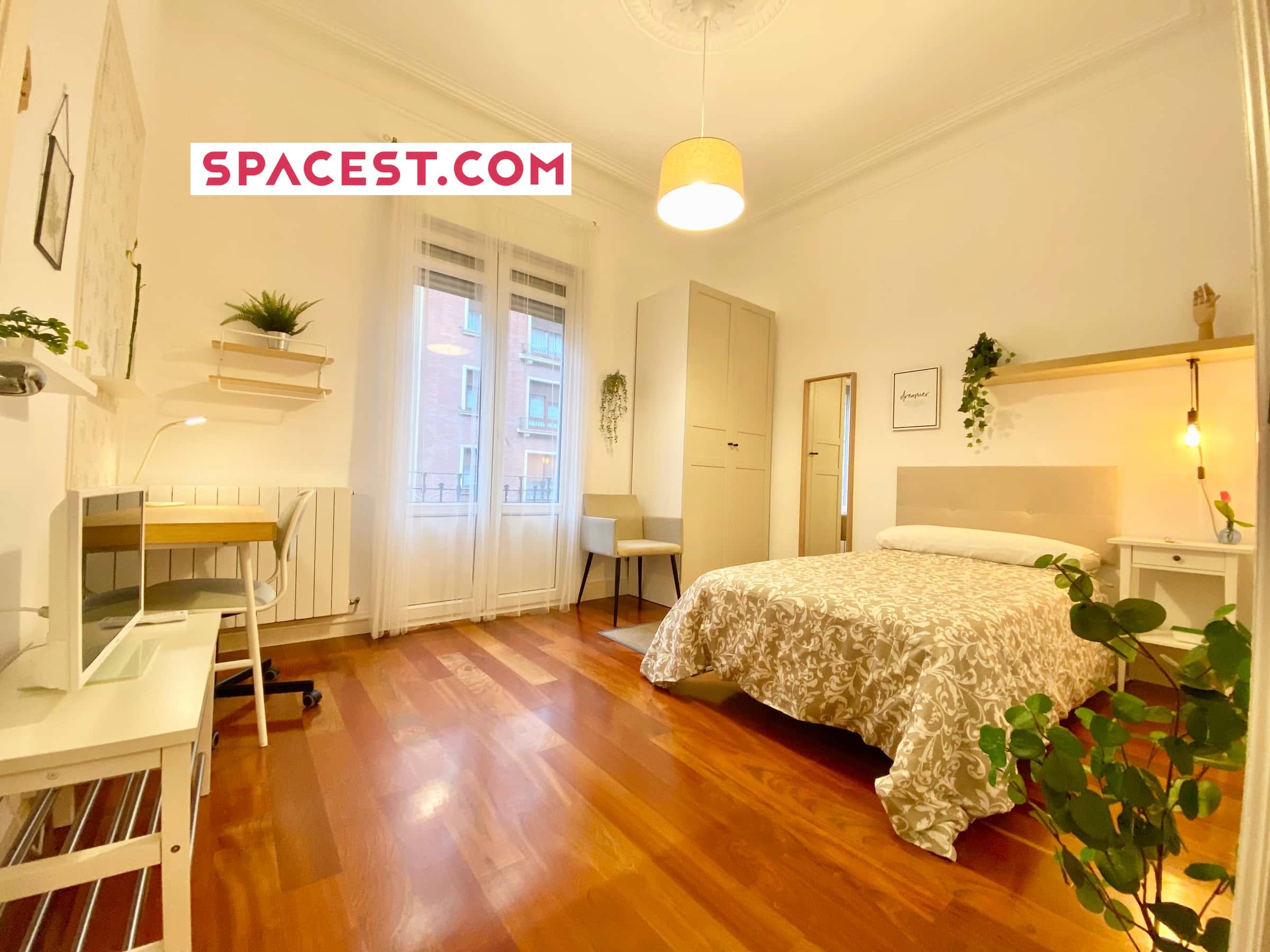 Amplia Habitación Luminosa. Elcano 1. - Amplia habitación luminosa. Elcano 1. - Gallery - 1