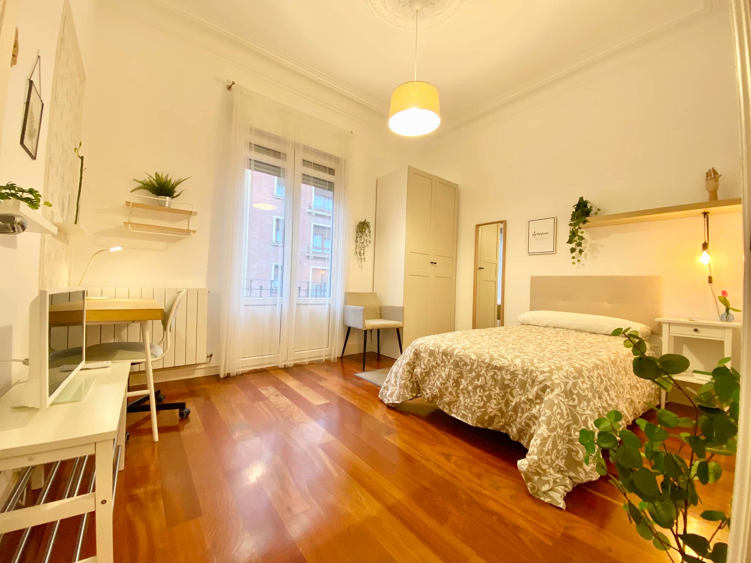 Amplia Habitación Luminosa. Elcano 1. - Amplia habitación luminosa. Elcano 1. - Gallery - 2