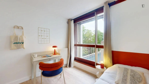 Cosy single bedroom near Lourmel metro