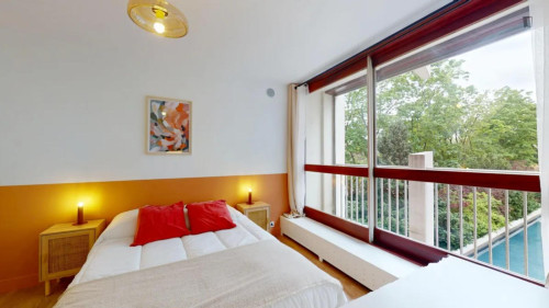 Lovely double bedroom near Lourmel metro