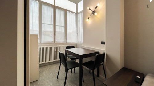 Appealing 1-bedroom apartment near Loreto Metro Station