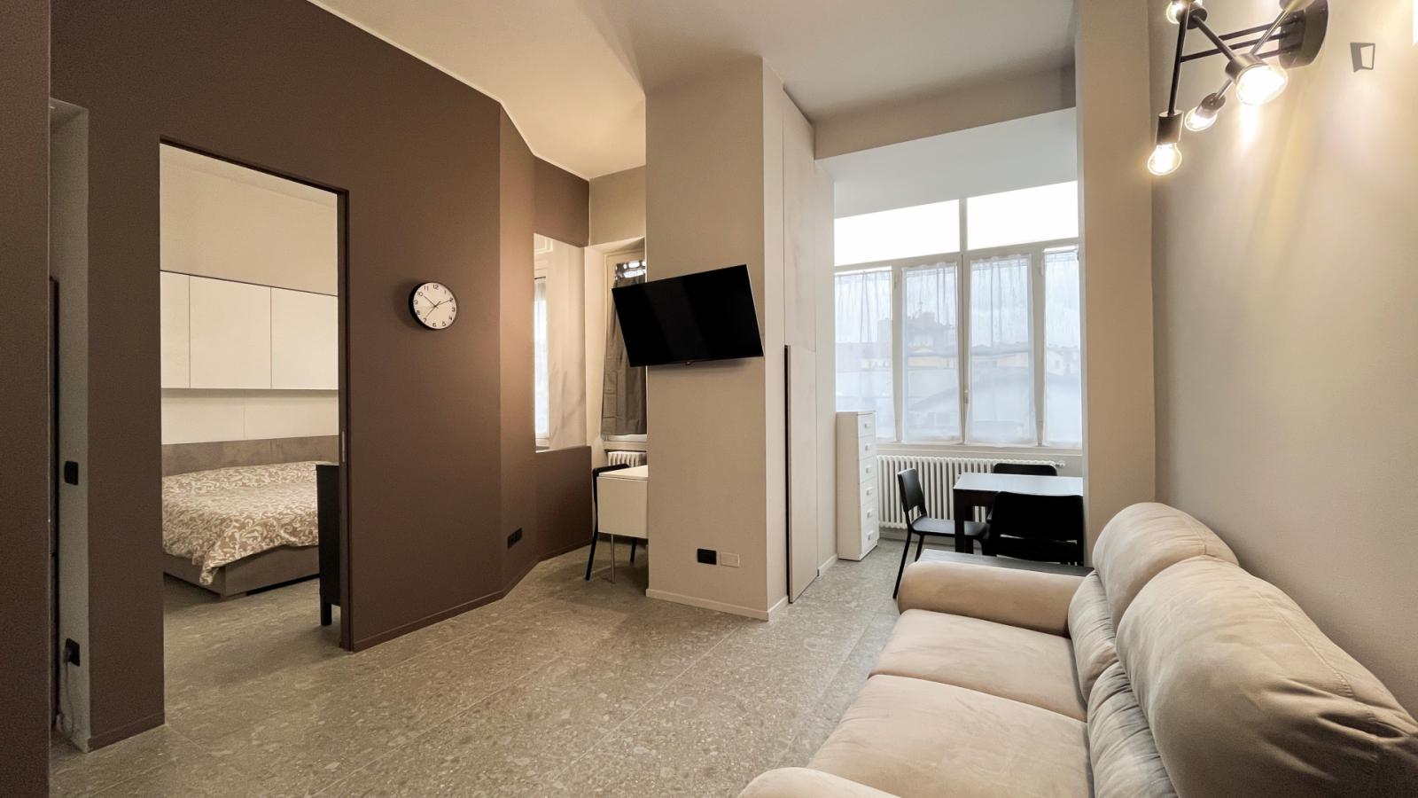  Appealing 1-Bedroom Apartment Near Loreto Metro Station  -  Appealing 1-bedroom apartment near Loreto Metro Station  - Gallery -  1